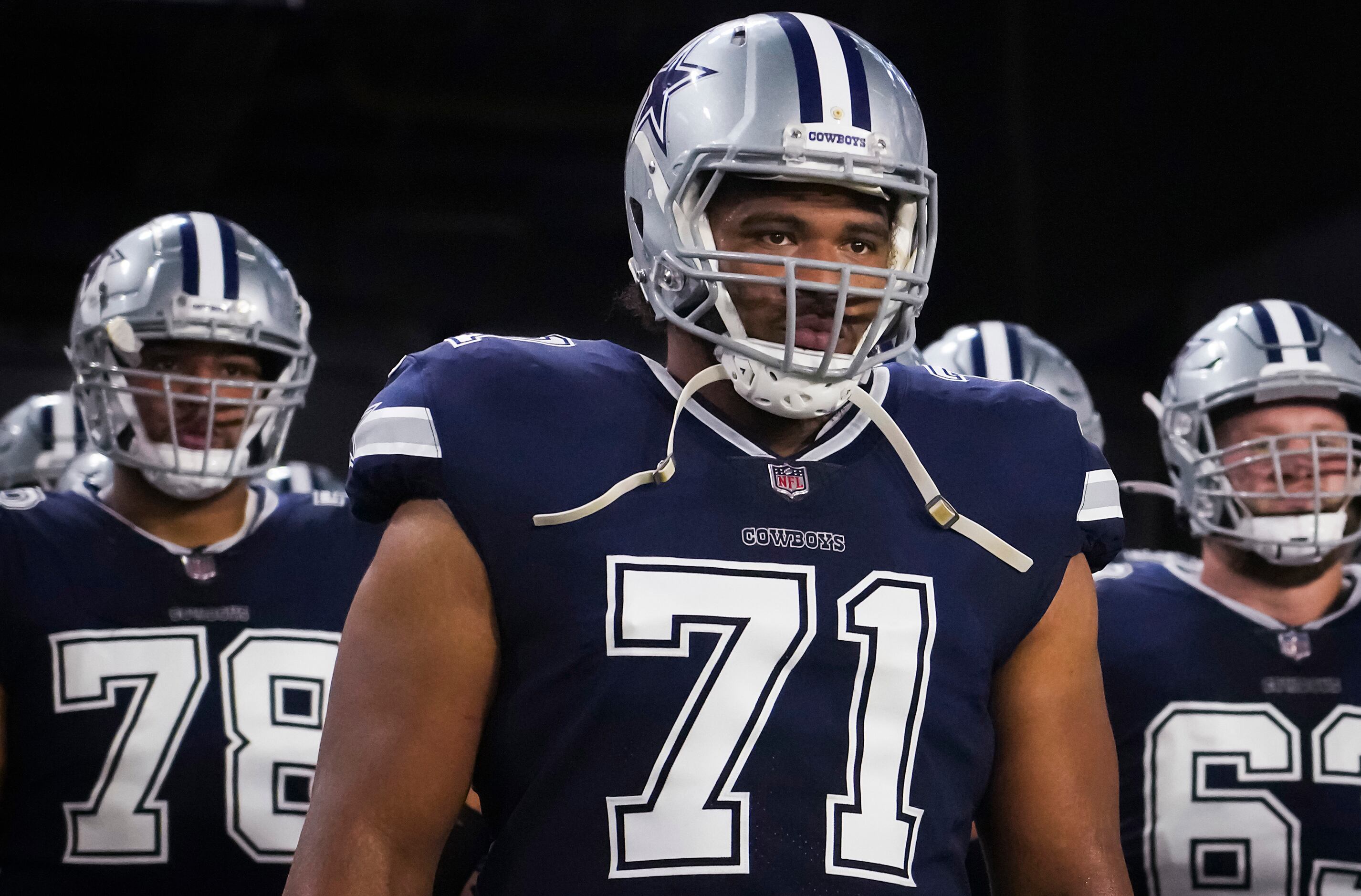 Cowboys extend RT Terence Steele