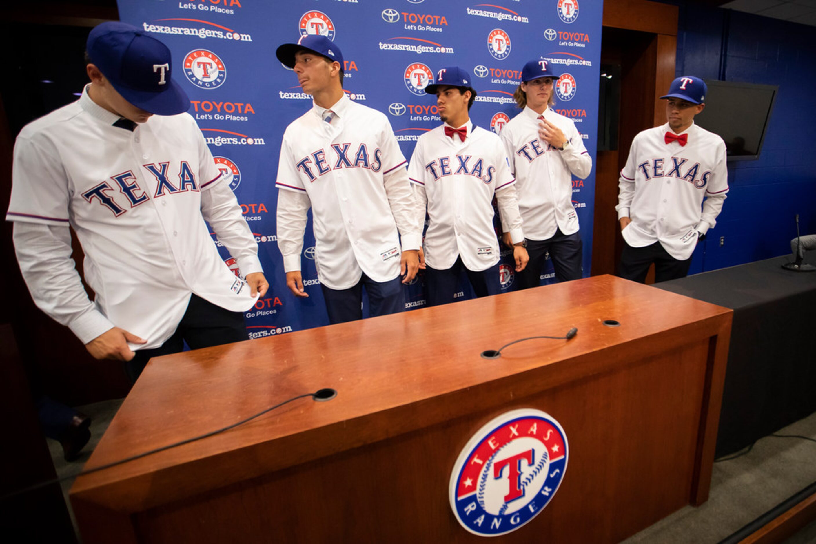 From left, Texas Rangers 1st round pick, pitcher Cole Winn of Orange Lutheran (CA) High...