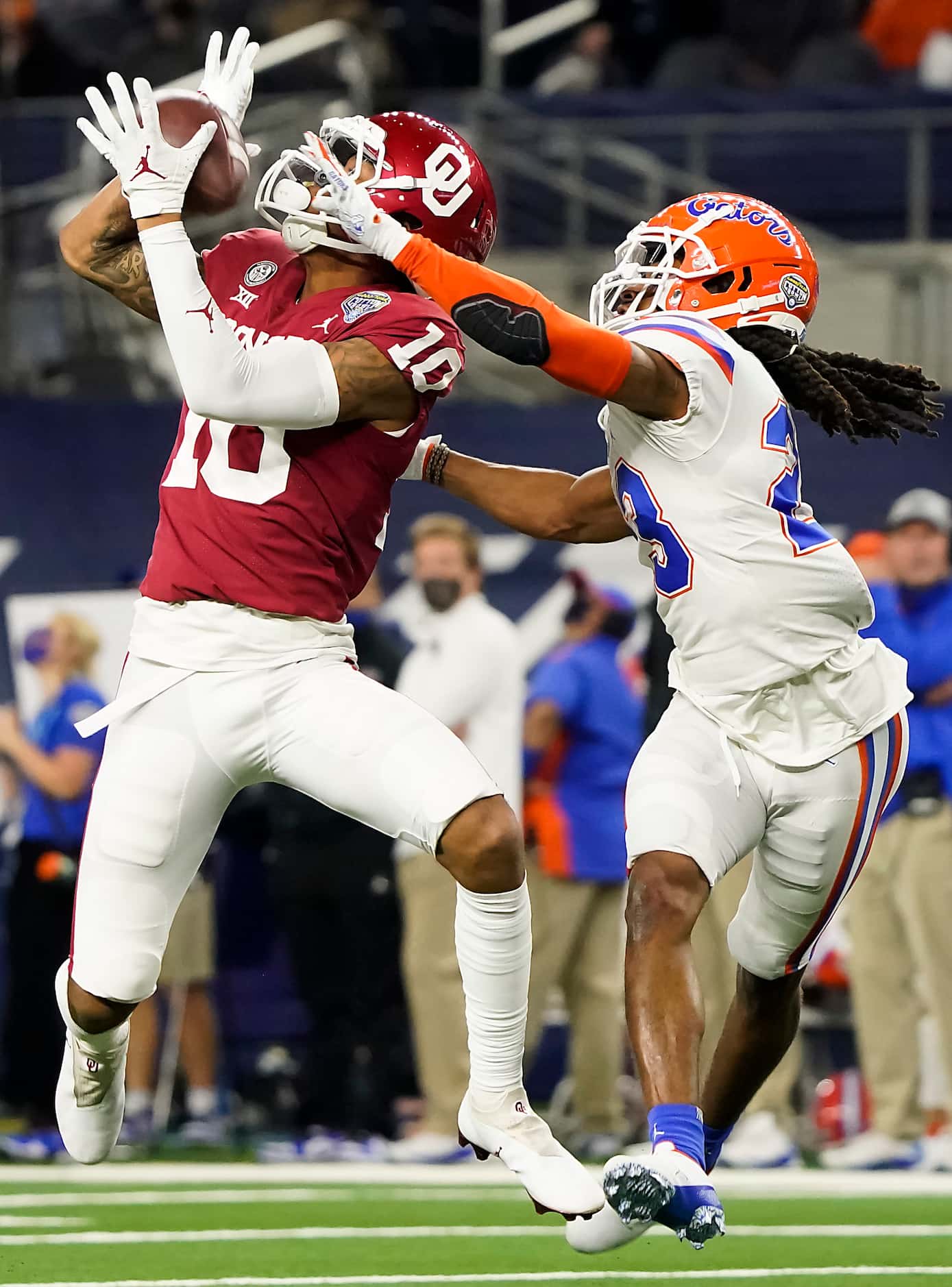 Florida defensive back Jaydon Hill (23) breaks up a pass intended for Oklahoma wide receiver...