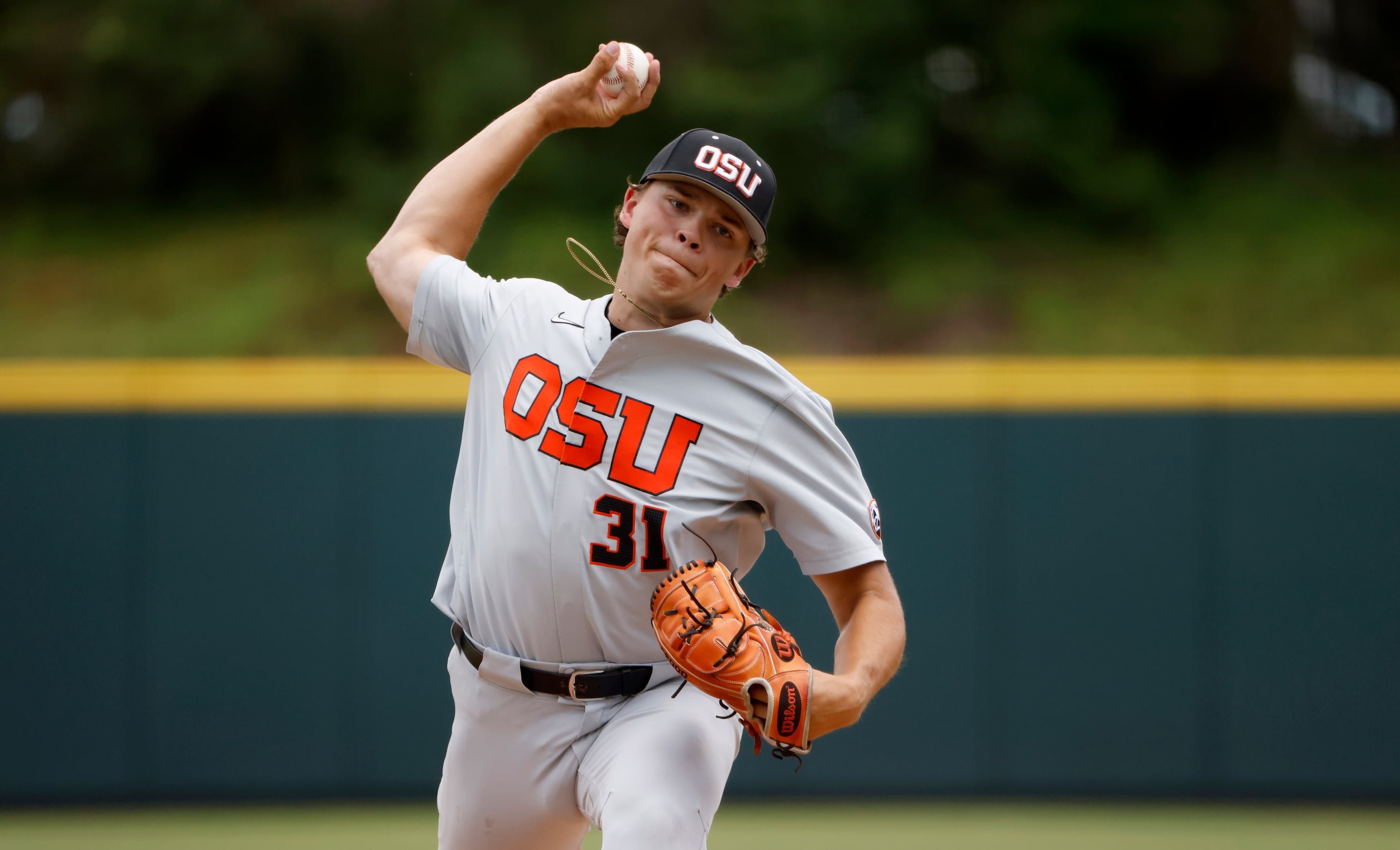 Oregon State one step closer to Omaha for College World Series