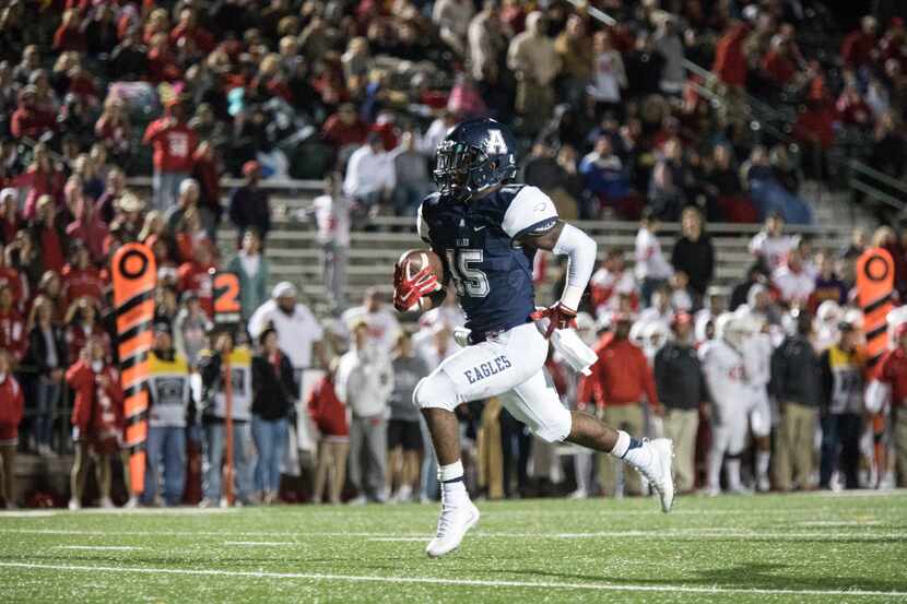 Allen running back Kirby Bennett (45) sprints into the endzone for a touchdown during the...
