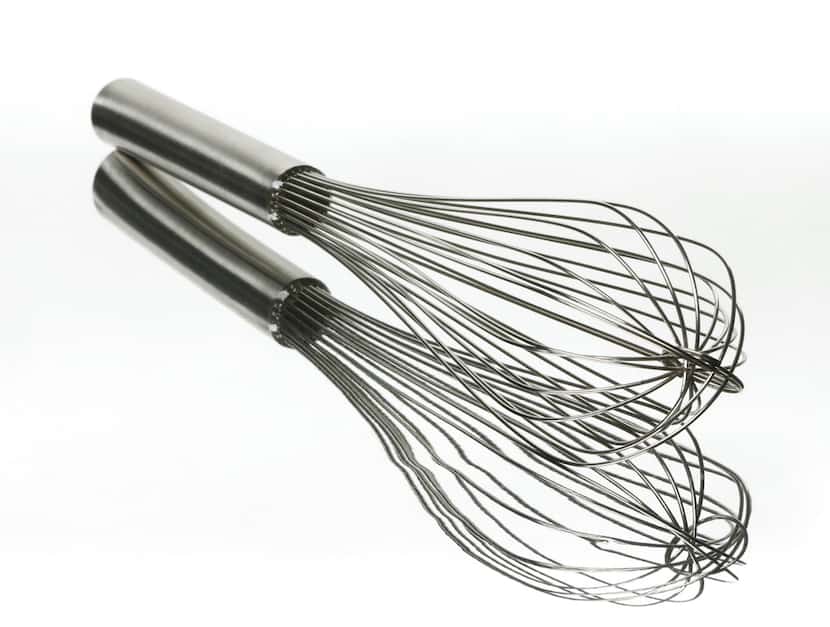 A piano whisk