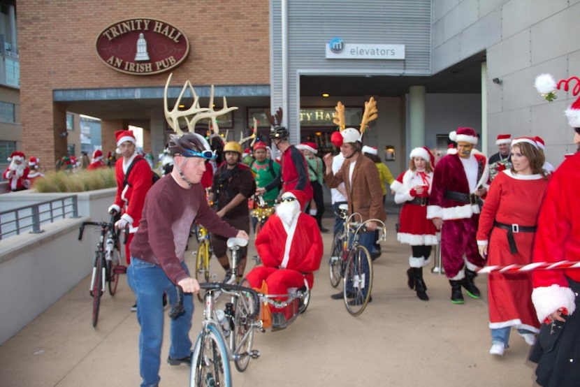 The Santa Rampage Pub Crawl in mid-December 2012 started at Trinity Hall in Mockingbird...