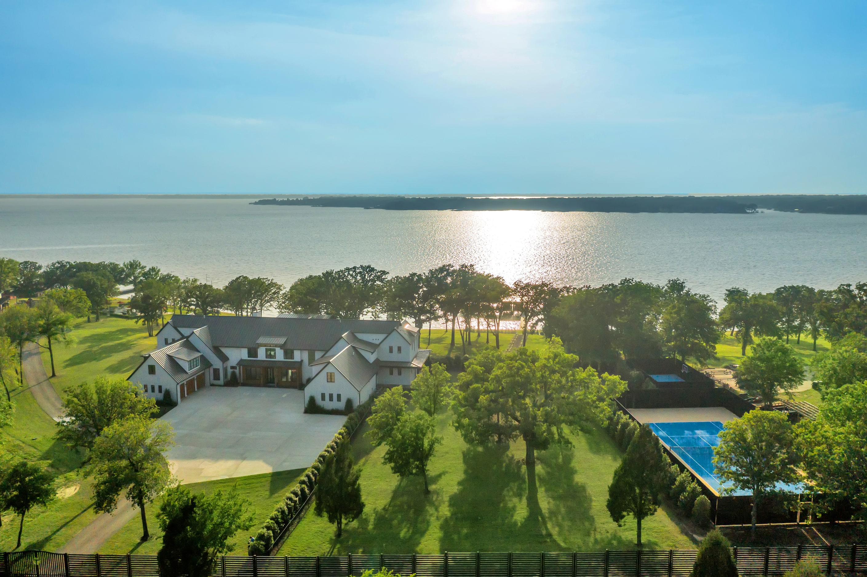 A nearly $19 million lakeside estate 60 miles southeast of downtown Dallas has hit the...