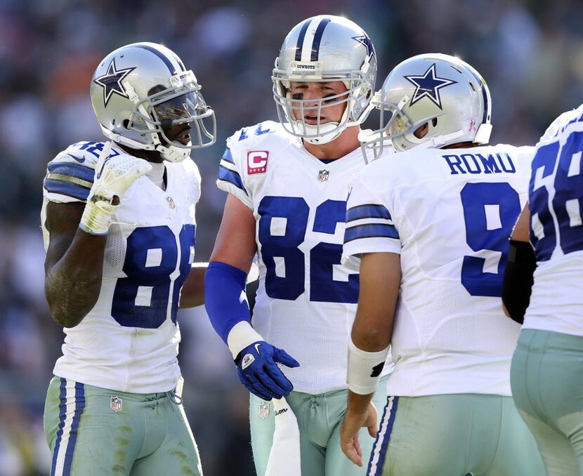 Dallas Cowboys wide receiver Dez Bryant (88), Dallas Cowboys tight end Jason Witten (82),...