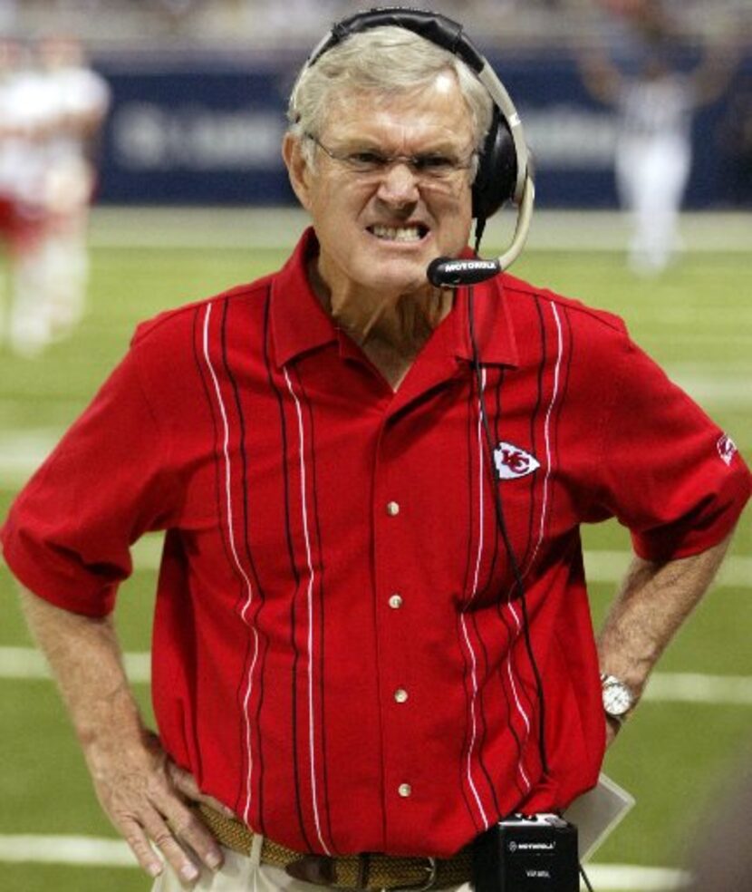 Former Kansas City Chiefs Head Coach Dick Vermeil reacts to a play by the St. Louis Rams in...