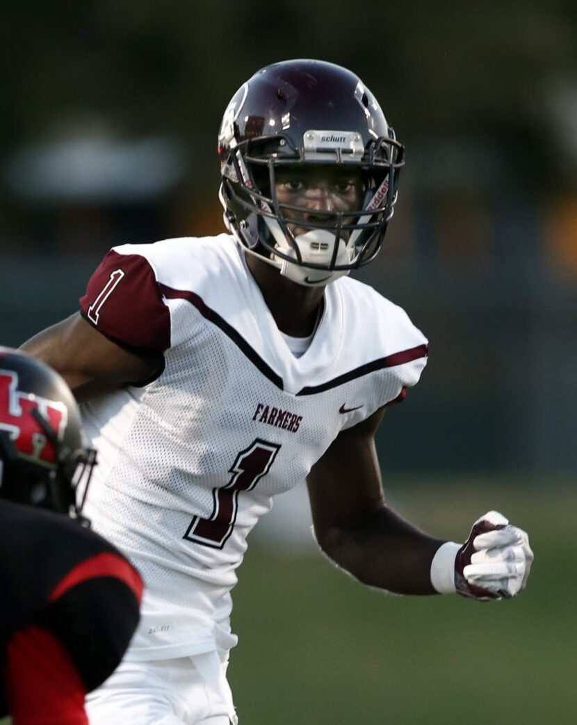 Lewisville wide receiver Tyrell Shavers plays against Lake Highlands in the first half of a...