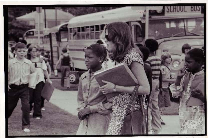 In a photograph from Aug. 29, 1977, when Bridgett Robinson, 9, needed direction to the right...