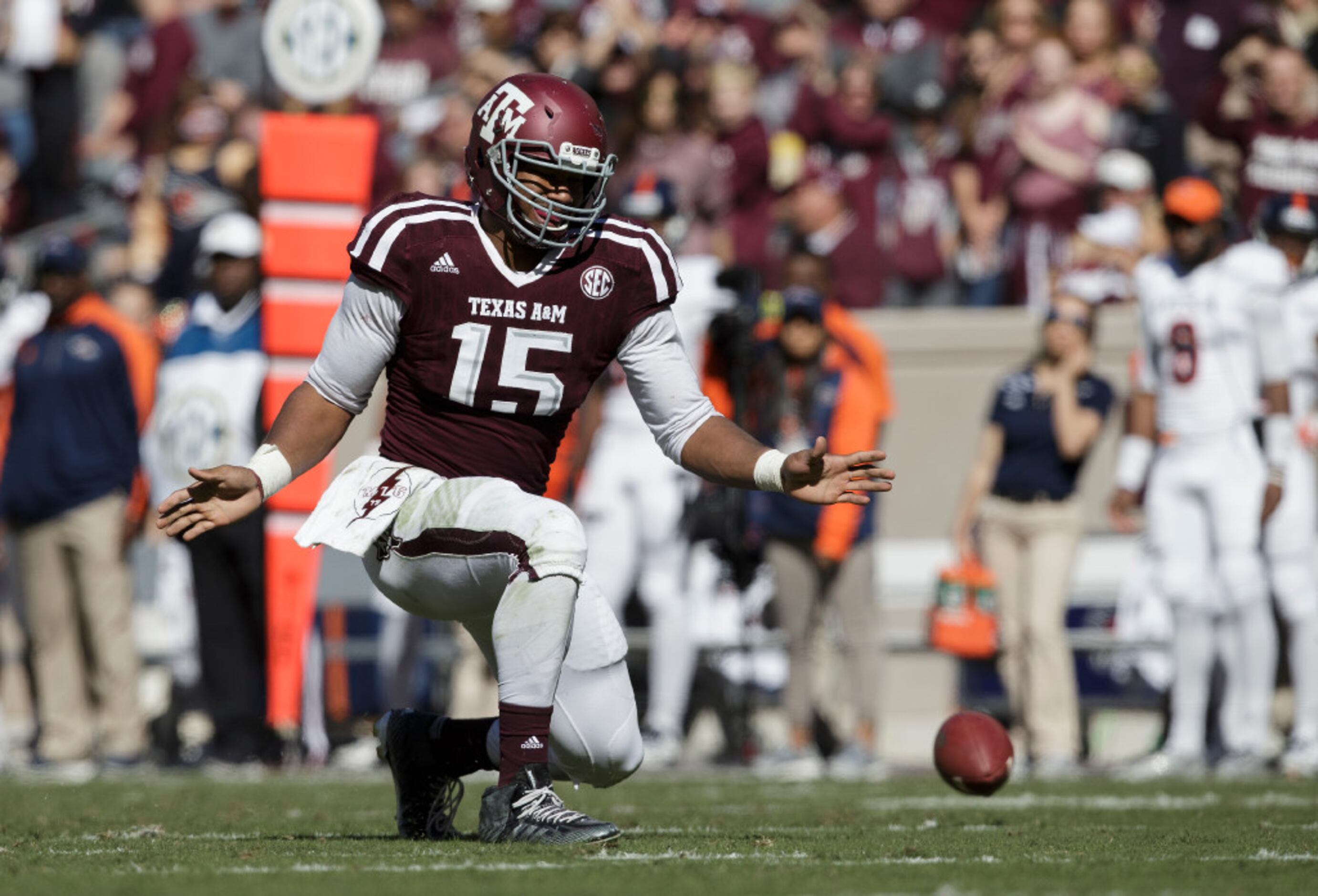 Texas A&M DE Myles Garrett poised for big night against Arkansas