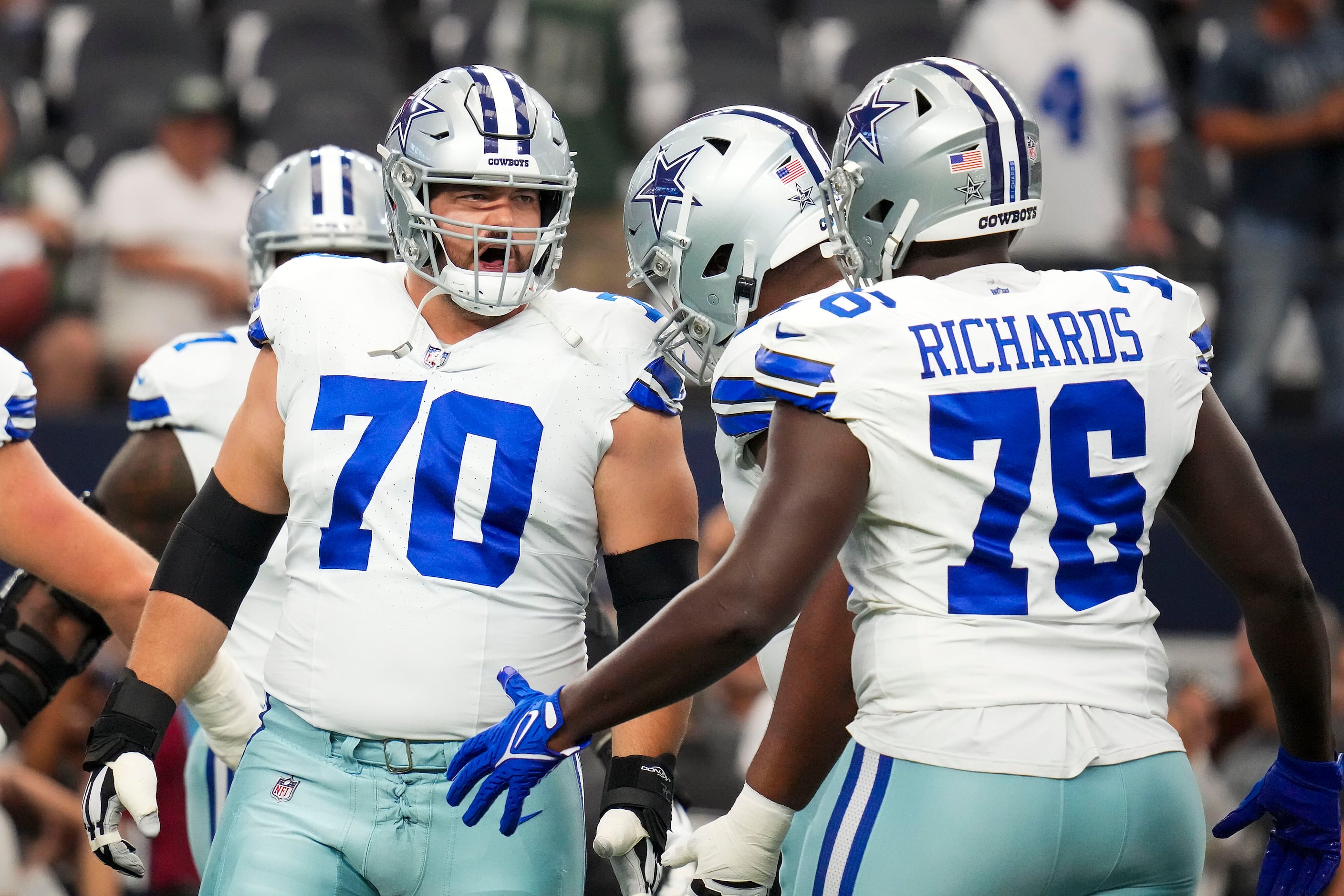 Cowboys-Patriots inactives: Tyron Smith out, Zack Martin back in