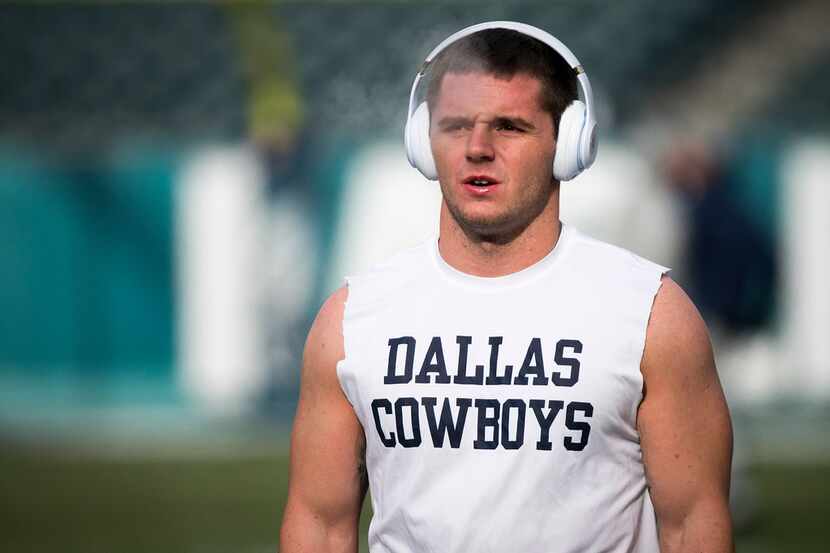 Dallas Cowboys wide receiver Ryan Switzer  warms up before an NFL football game against the...