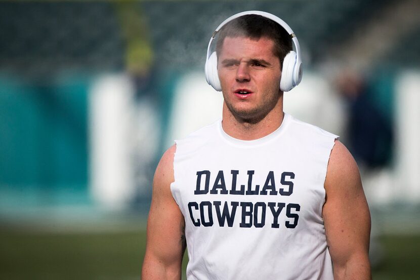 Dallas Cowboys wide receiver Ryan Switzer  warms up before an NFL football game against the...