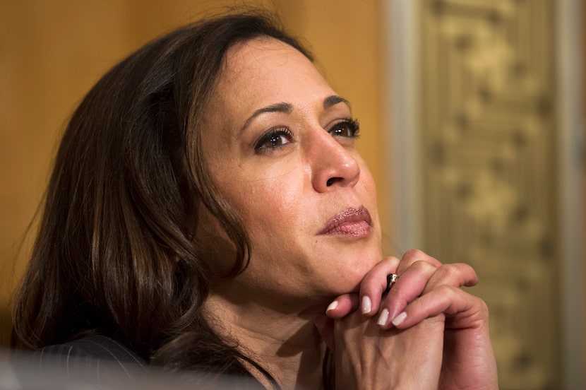 Foto de la entonces senadora Kamala Harris, demócrata por California, al asumir en enero de...