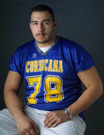 12/05/2004 -- Louis Vasquez, left tackle for the Corsicana High School football team. 