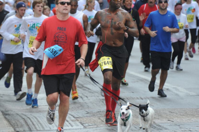 Four-legged runners are welcome at Dallas' annual Turkey Trot.