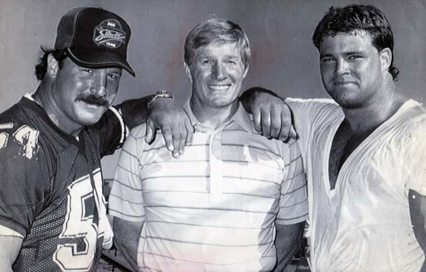 July 26, 1988 - Bob Lilly (center), seven-time All-Pro defensive tackle during his 14 years...