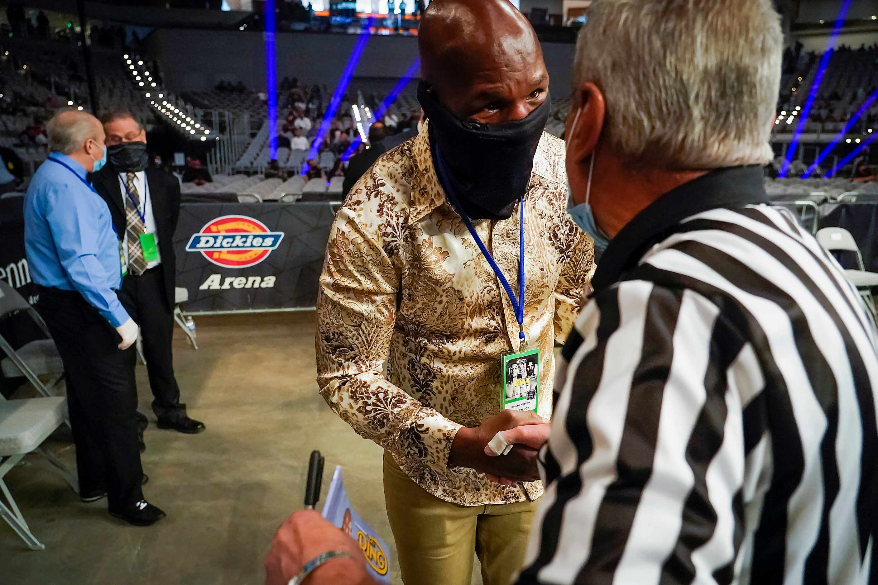 Fighter Bernard Hopkins shakes hands with an official before Luis Hernandez fights Alex...