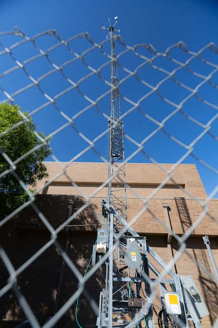 Dallas ISD installed a tall Wi-Fi antenna at Lincoln High School to broadcast an internet...
