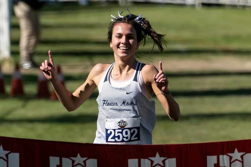 FILE — Lewisville Flower Mound Natalie Cook, (2592), races towards the finish line to win...