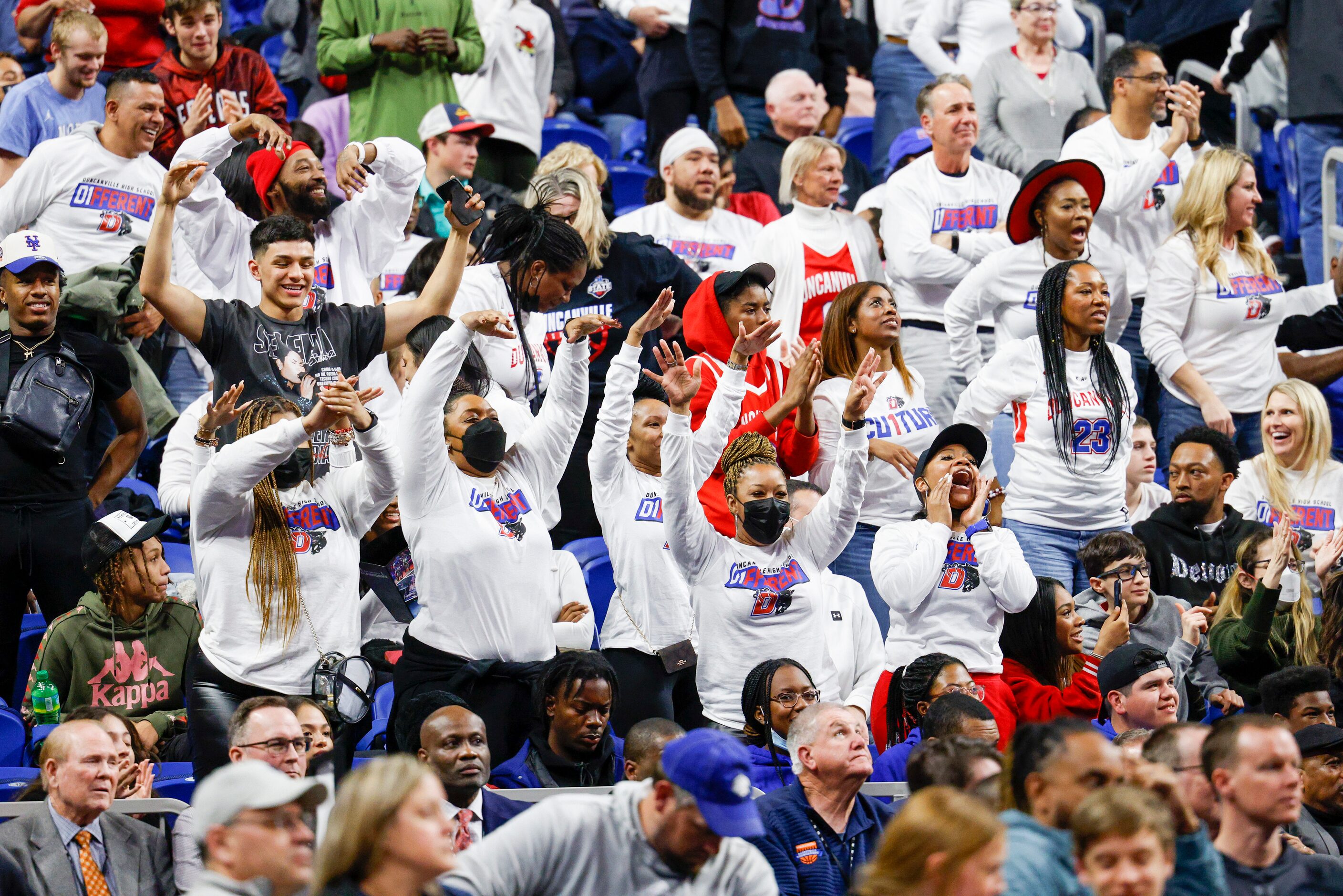 Duncanville fans celebrate during the fourth quarter of a Class 6A state semifinal game at...