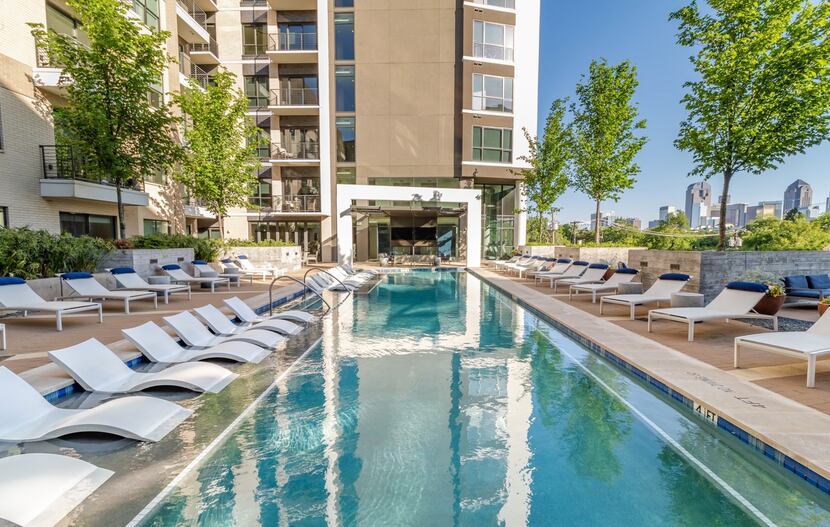 The M-Line Tower has a pool deck that overlooks McKinney Avenue and Turtle Creek.