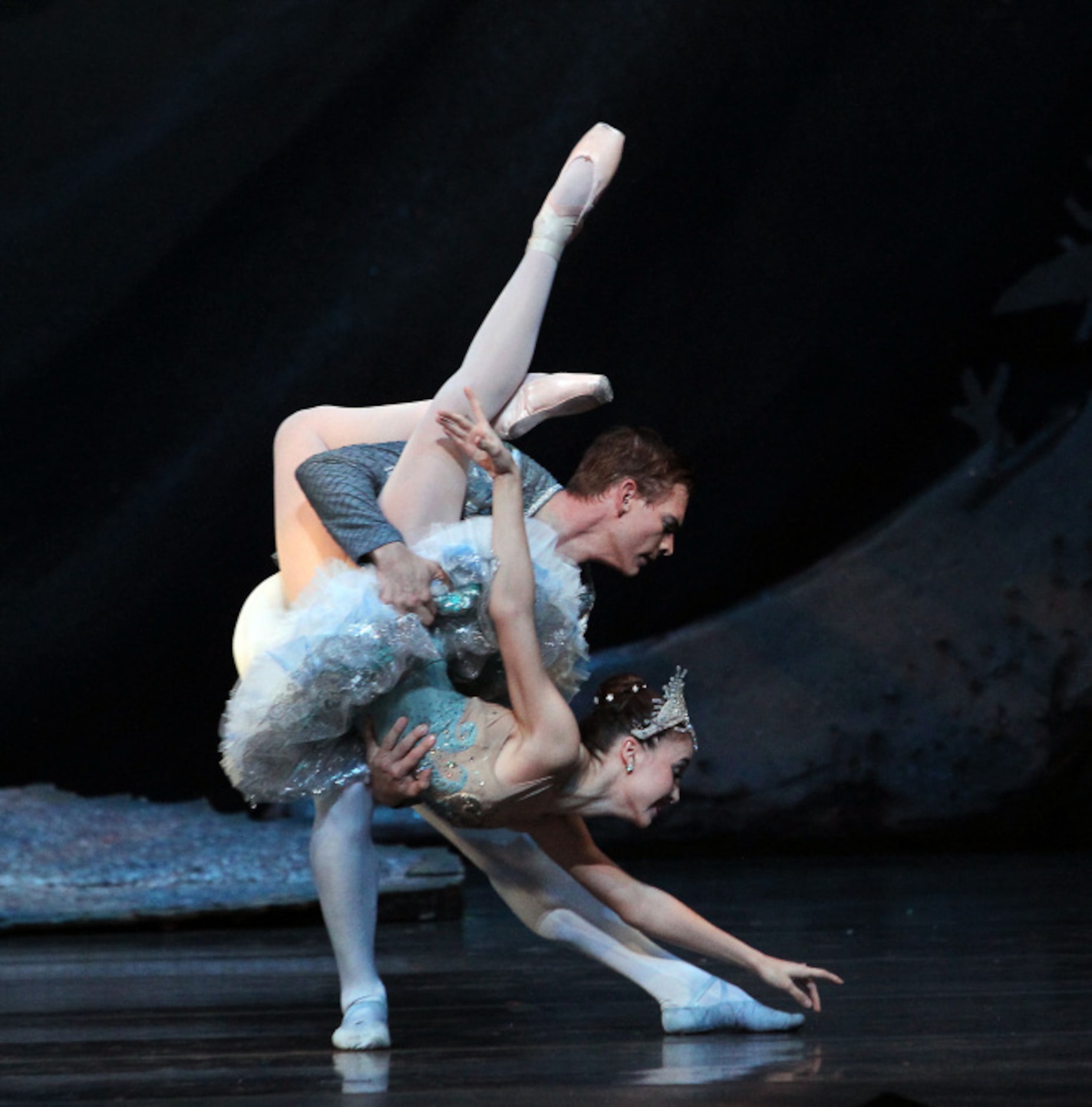 Snow Queen Betsy McBride and Snow Prince Carl Coomer in the opening act of Texas Ballet...