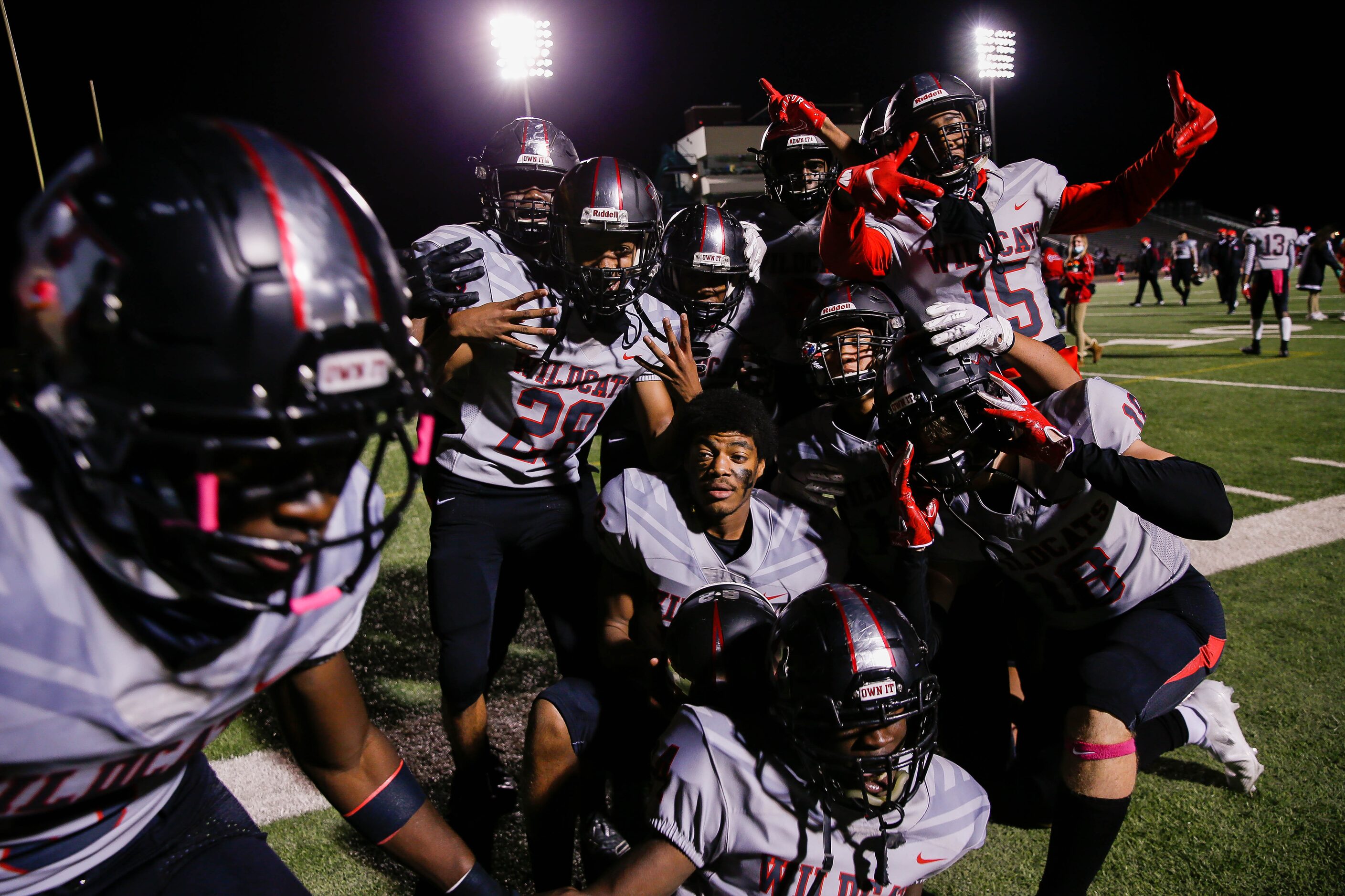 Lake Highlands players celebrate after winning against Irving MacArthur at Joy & Ralph Ellis...