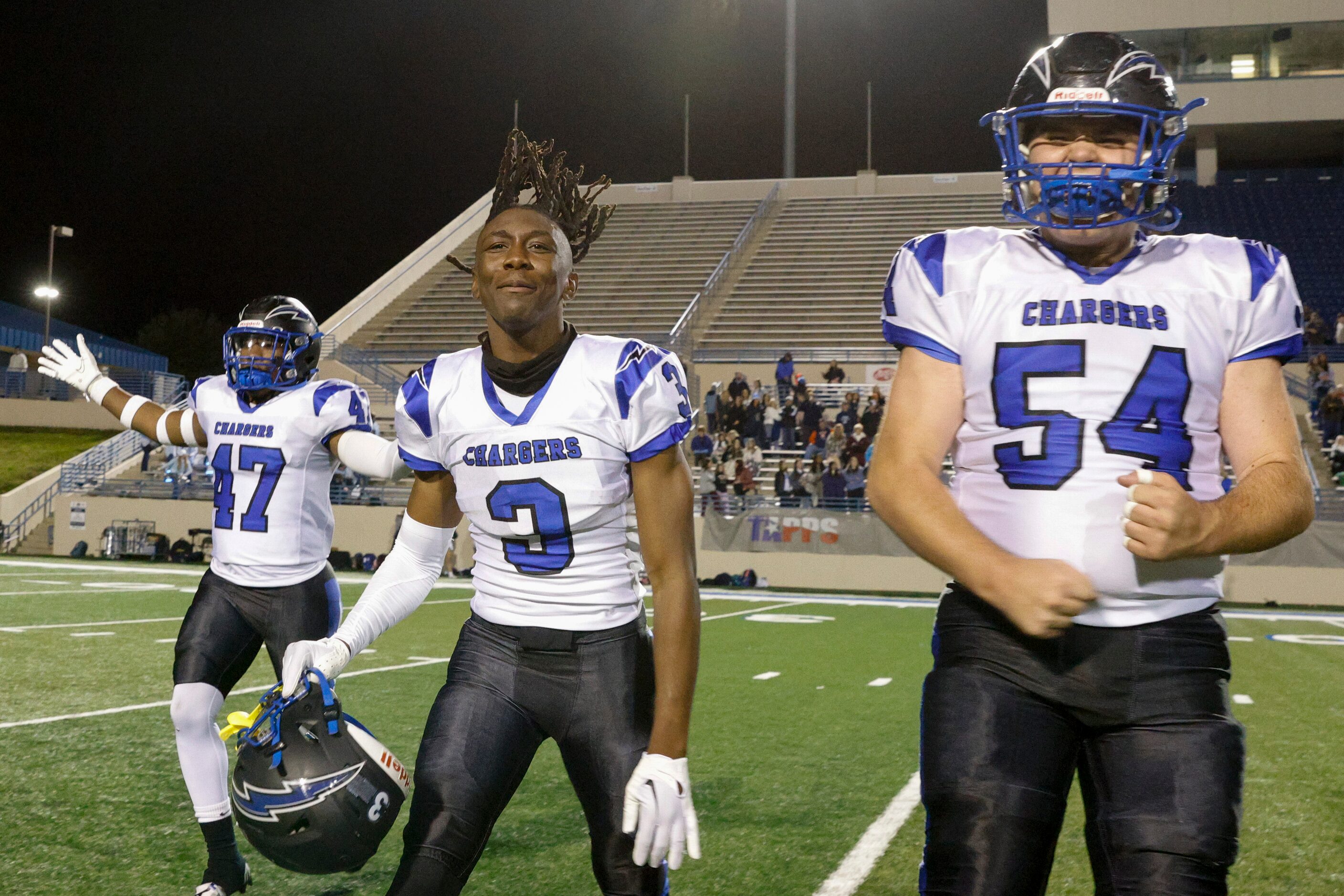 Dallas Christian tight end De'Mijae Lampkins (47), wide receiver William Nettles (3) and...