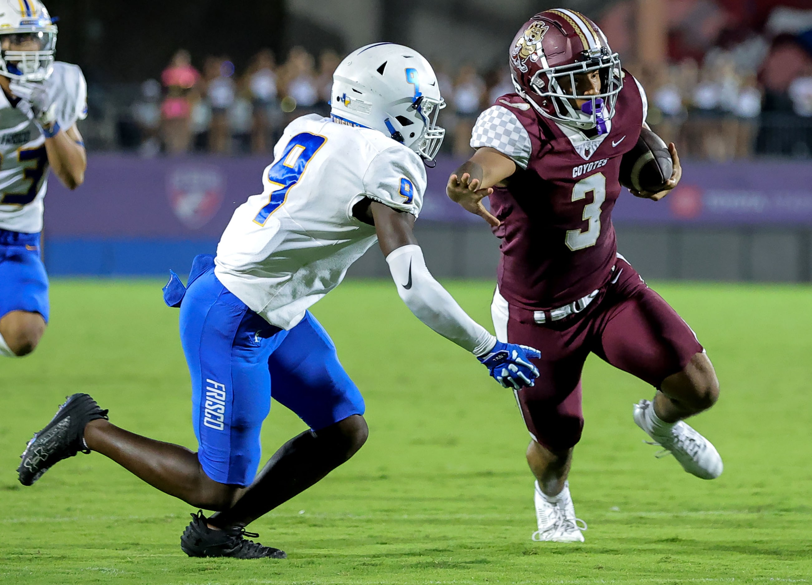 Frisco Heritage wide receiver Vincent Hooper (3) tries to get past Frisco defensive back Cam...