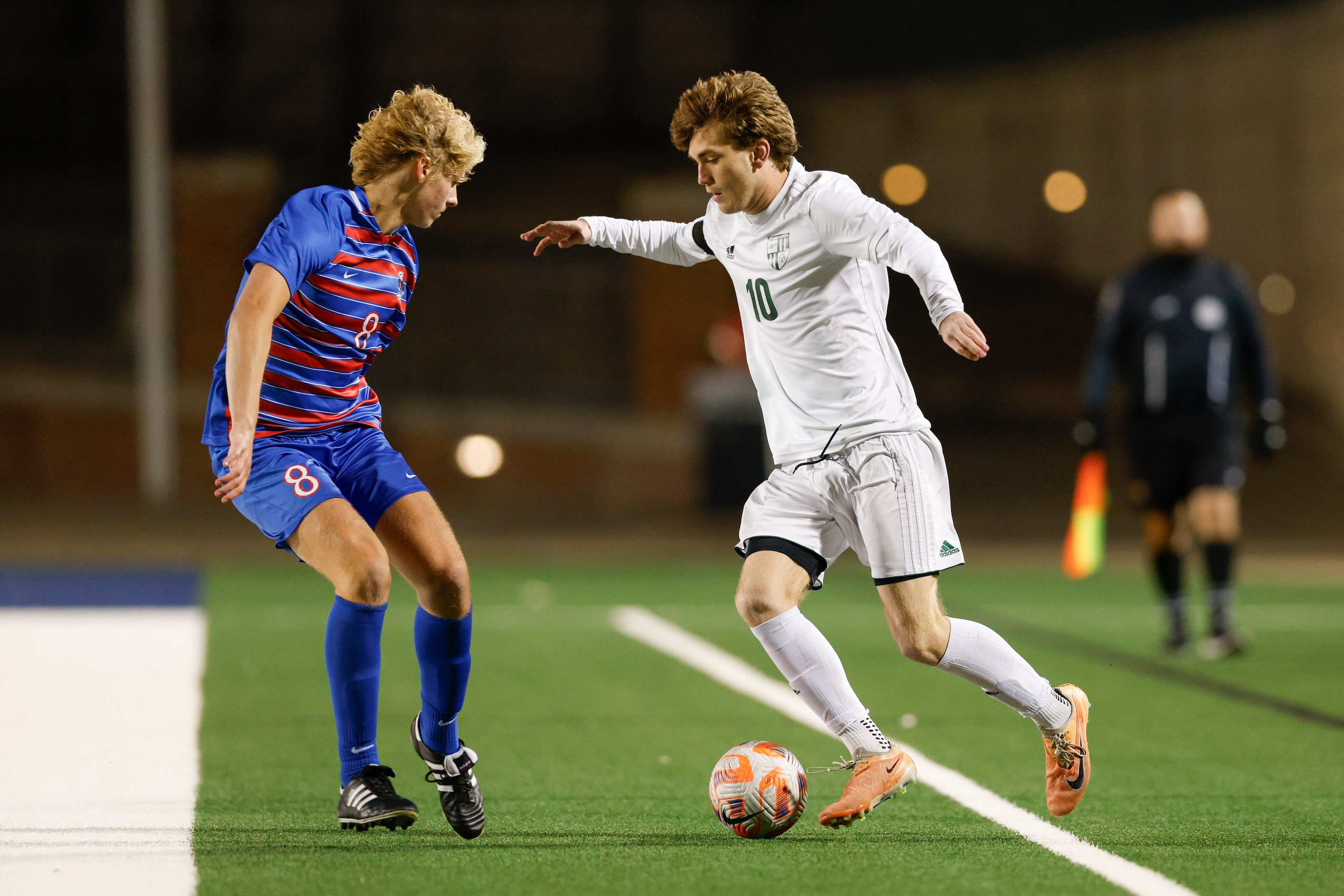 Prosper’s Caden Berg (10) dribbles the ball down field against Allen’s Cade Dollarhide (8)...