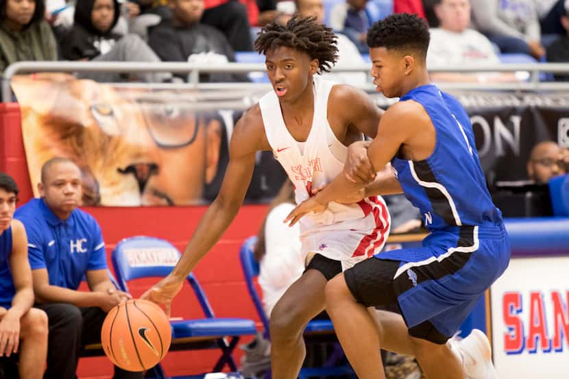 South Garland's Tyrese Maxey (3) drives to the basket during a Thanksgiving Hoopfest matchup...