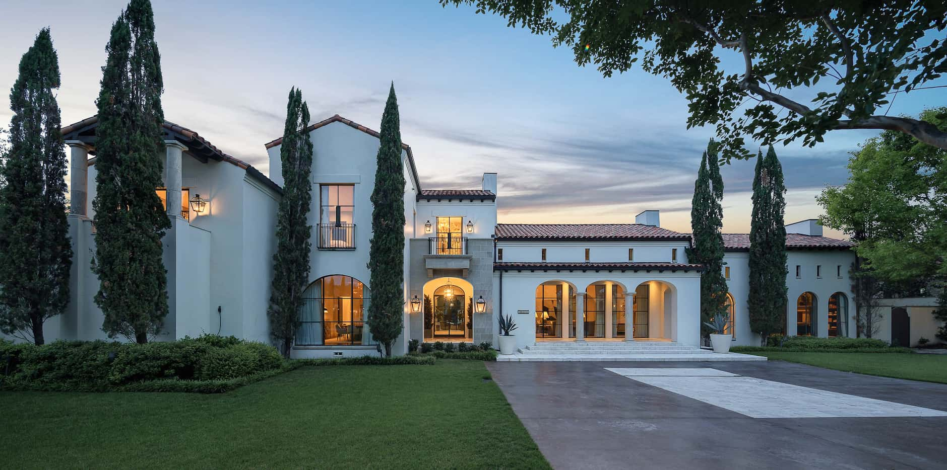 A recently renovated Mediterranean-style estate in Preston Hollow hit the market with an...