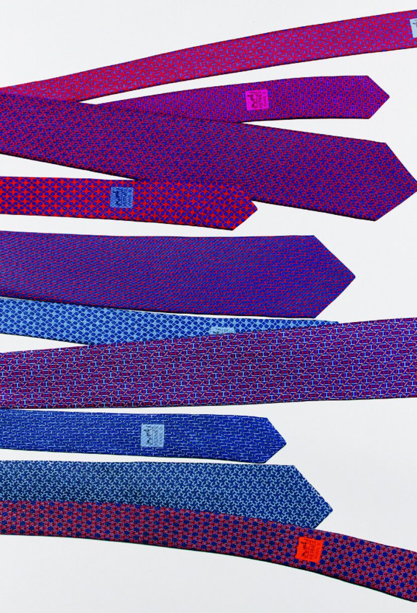 The Hermès Cravates men's necktie  is a 7 cm tie in silk twill by Henri d Origny that...