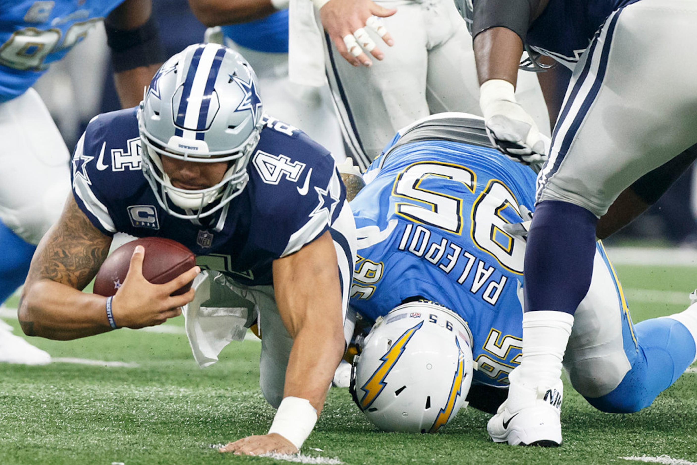 Dallas playoff hopes better with Romo