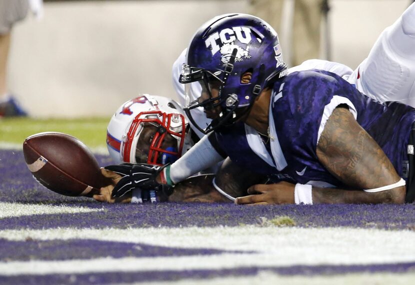 TCU Horned Frogs quarterback Trevone Boykin (2) makes a touchdown against Southern Methodist...