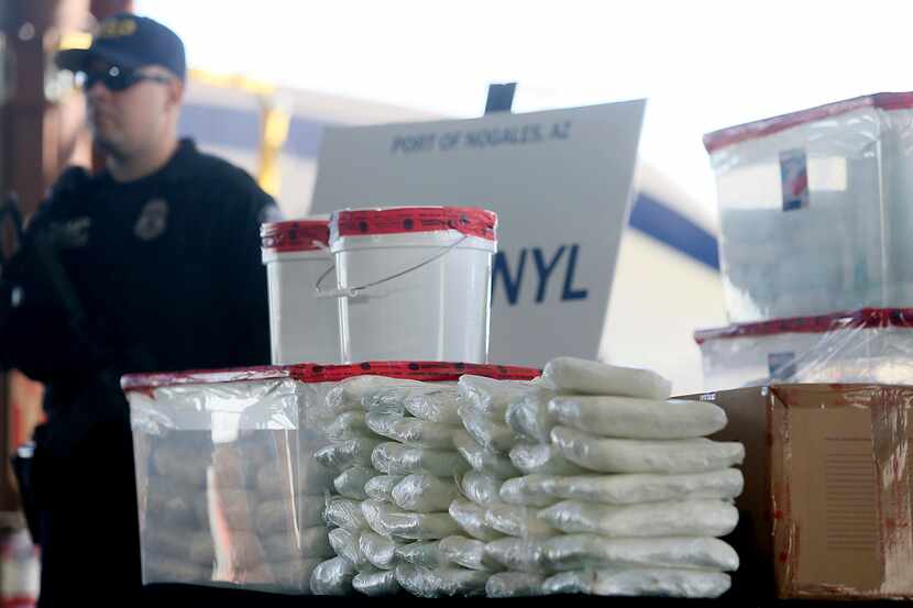 Drogas ilegales confiscadas en la frontera entre Arizona y México.
