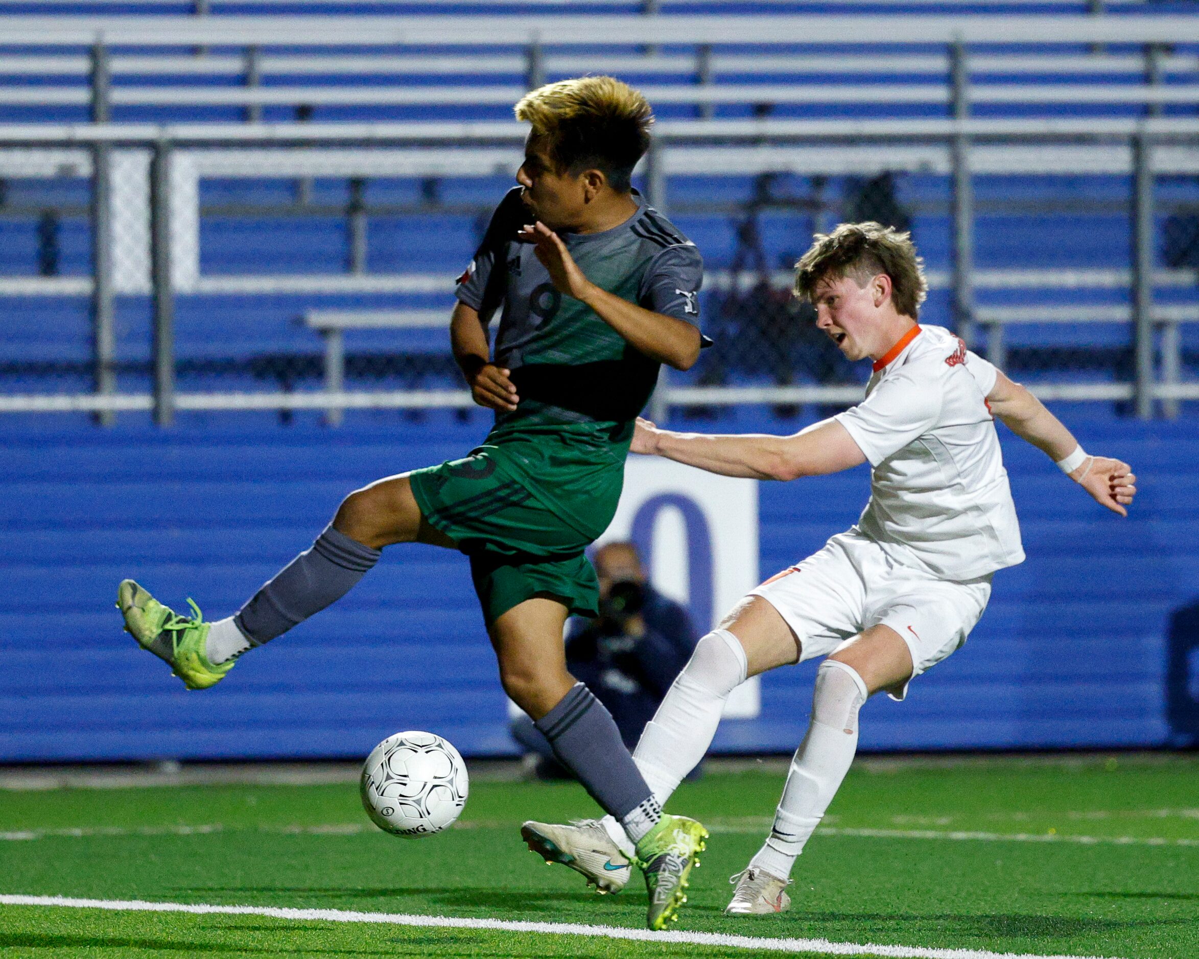 Frisco Wakeland forward William Heidman (11) shoots the ball through the legs of Fort Worth...