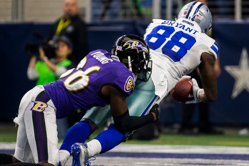 Dallas Cowboys wide receiver Dez Bryant (88) reaches over the goal line for a touchdown...