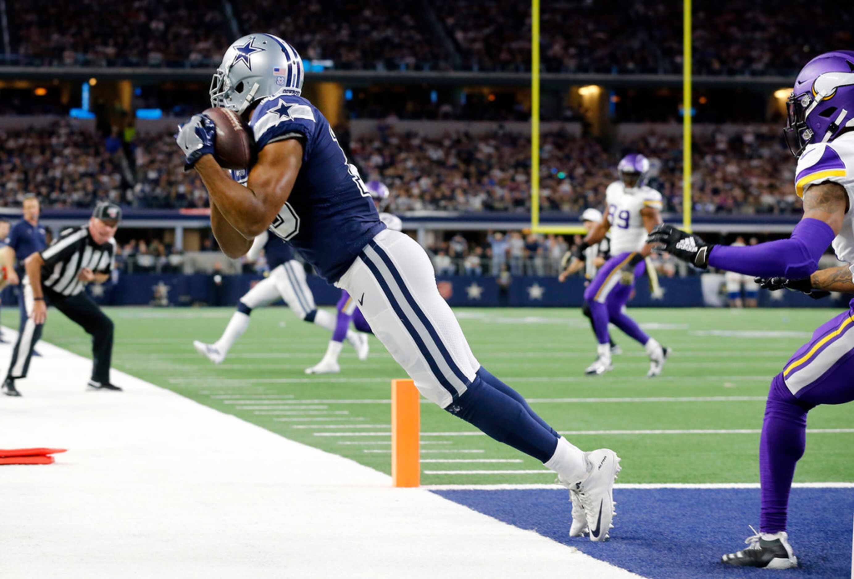 Our top 25 photos from Cowboys-Vikings: Randall Cobb, Amari Cooper make  impressive end zone catches; fan brings black cat cutout for good luck