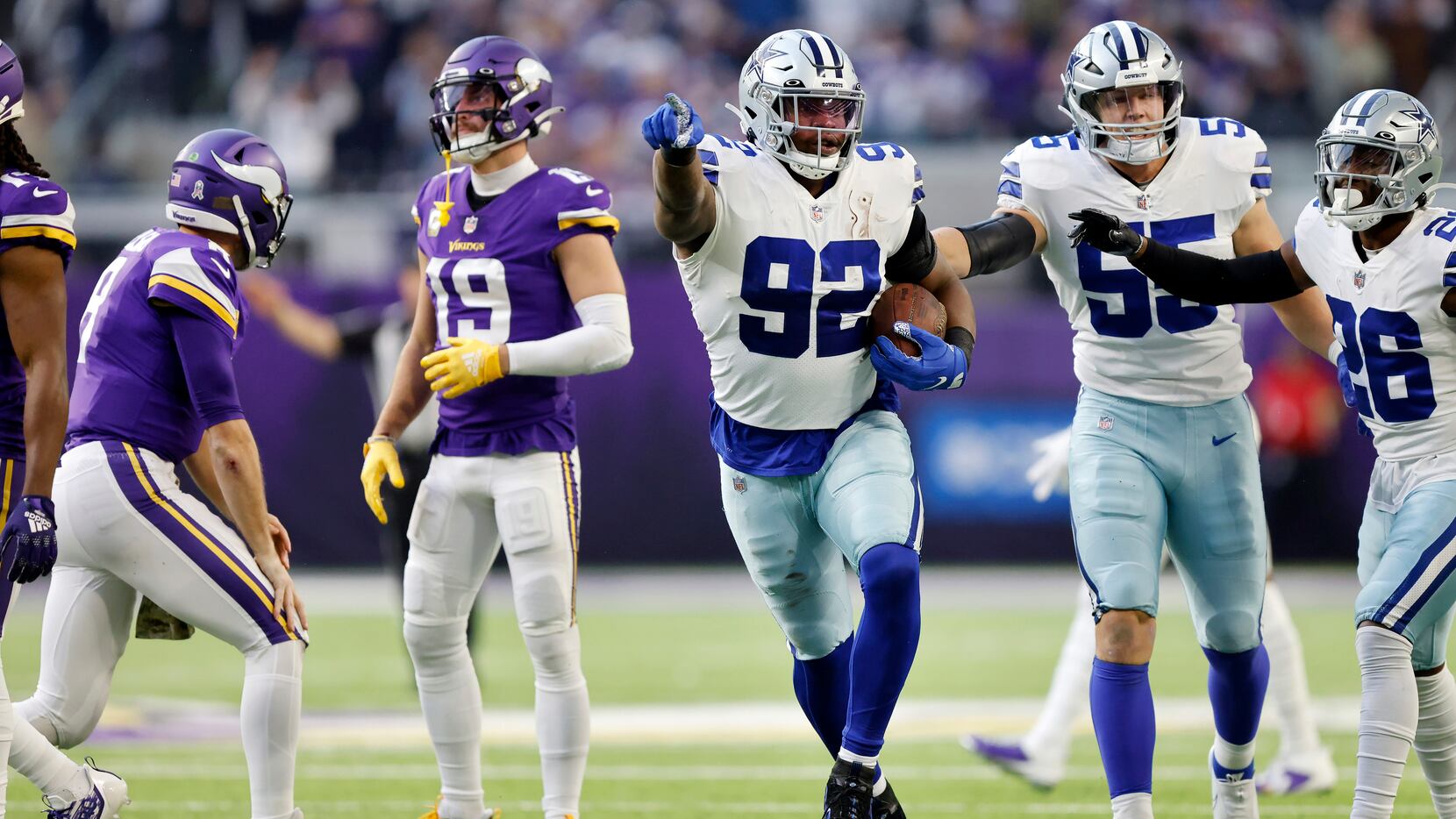 Check out these top photos from the Lions Week 14 win over the Vikings