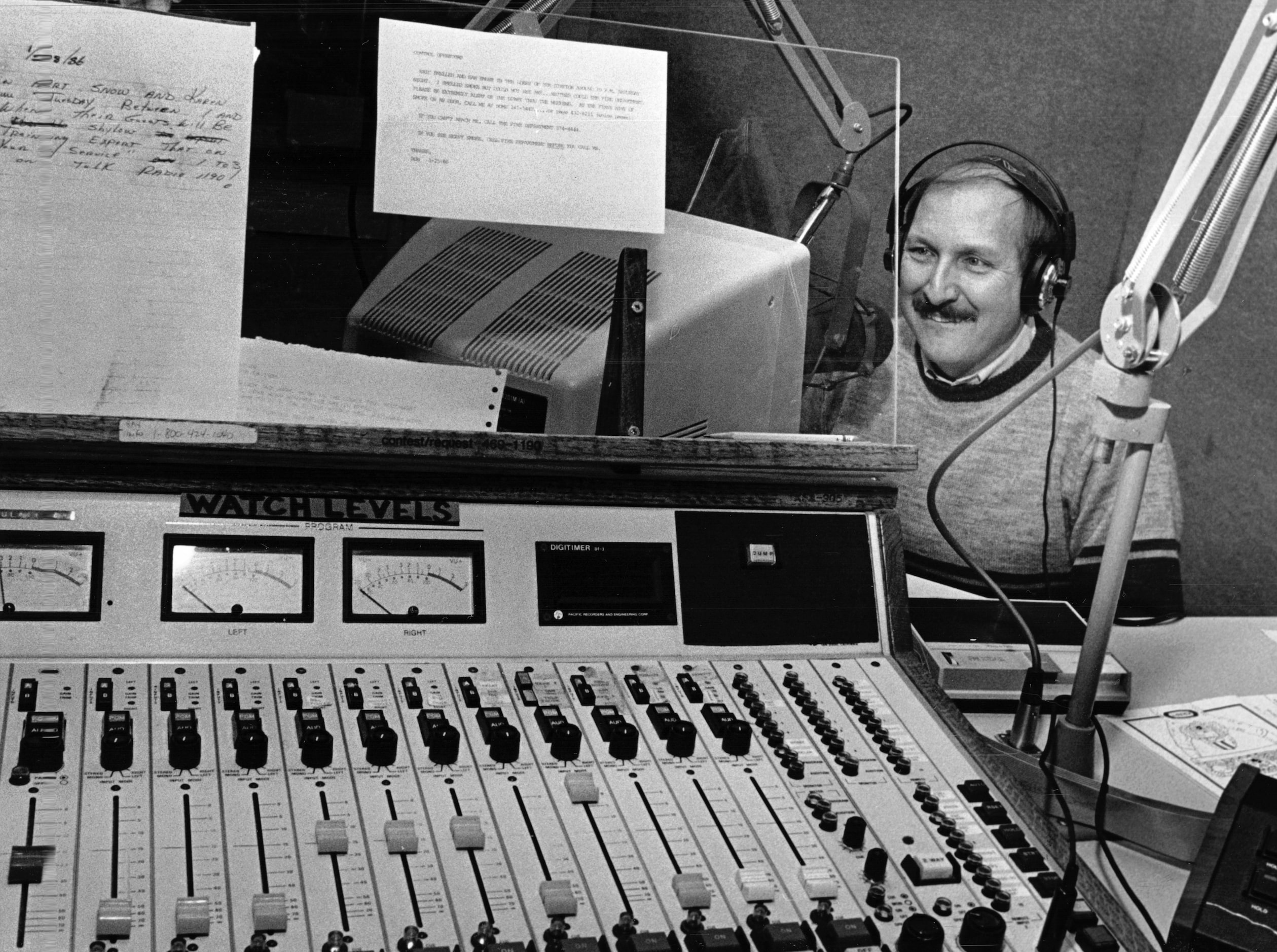 Radio personality Norm Hitzges in the studio at KPLX on January 28, 1986.