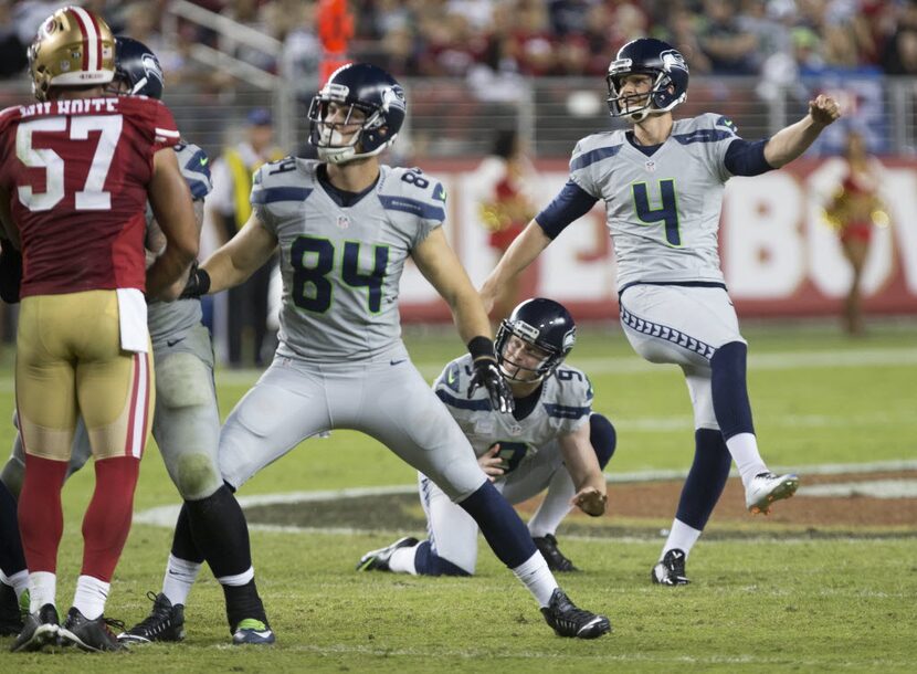 Oct 22, 2015; Santa Clara, CA, USA; Seattle Seahawks kicker Steven Hauschka (4) kicks a...