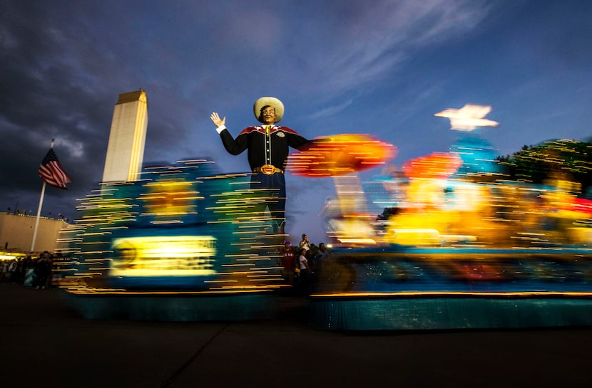 Be sure to snap a selfie with Big Tex, the State Fair of Texas' main man.