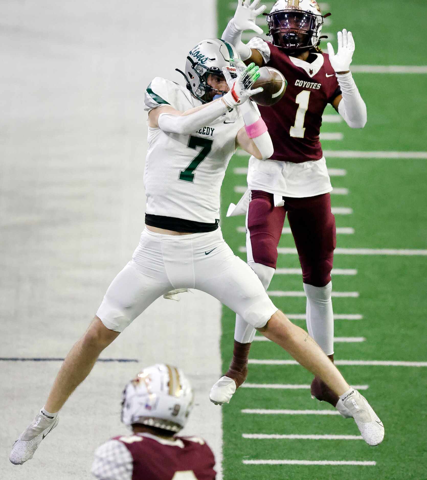 Frisco Reedy wide receiver AJ Jayroe (7) can’t get a handle on a pass along the sidelines...