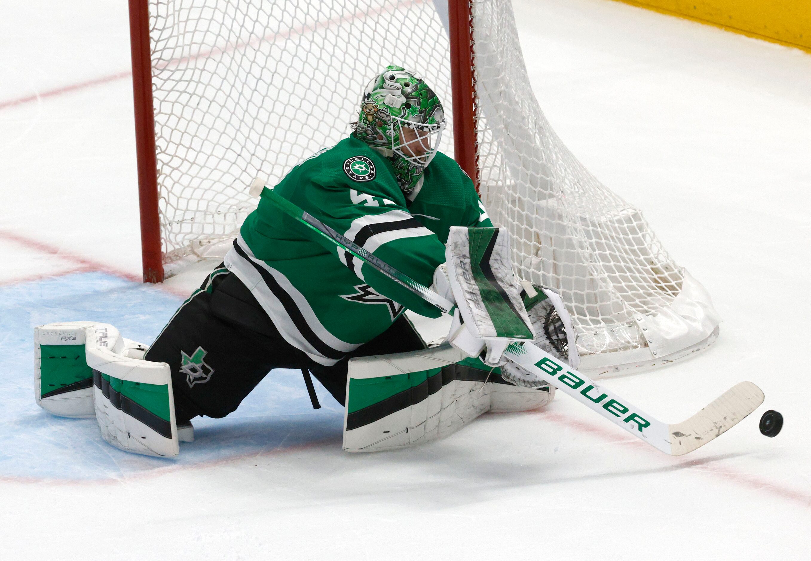 Dallas Stars goaltender Scott Wedgewood (41) makes a save against Los Angeles Kings during...