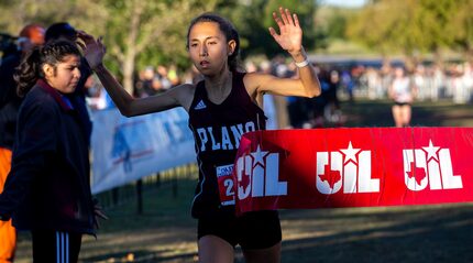 Plano's Ashlyn Hillyard wins the 6A girls race, running 16:38.30. (Stephen Spillman/Special...