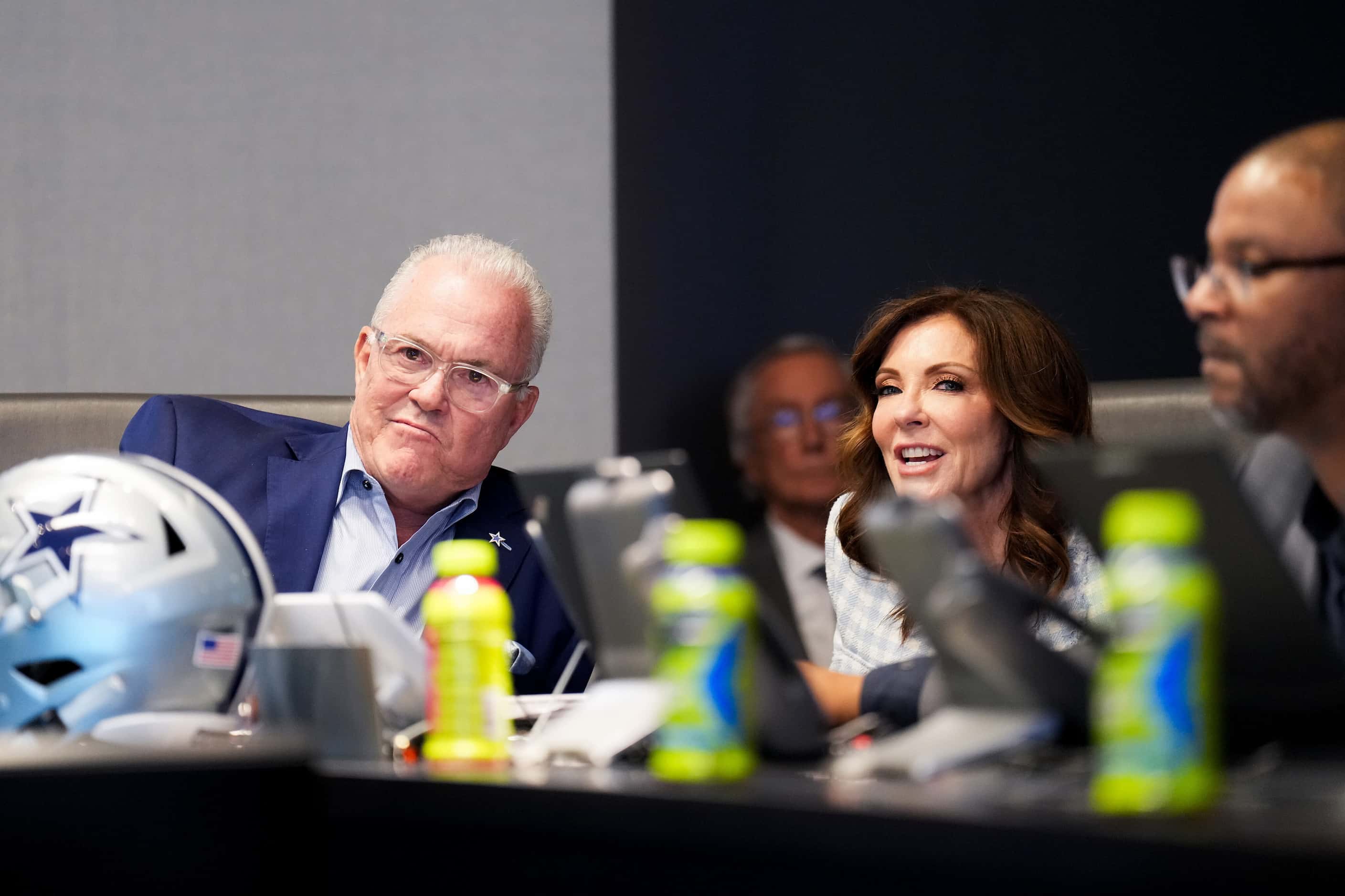 Dallas Cowboys executive vice president Stephen Jones (left) talks with executive vice...