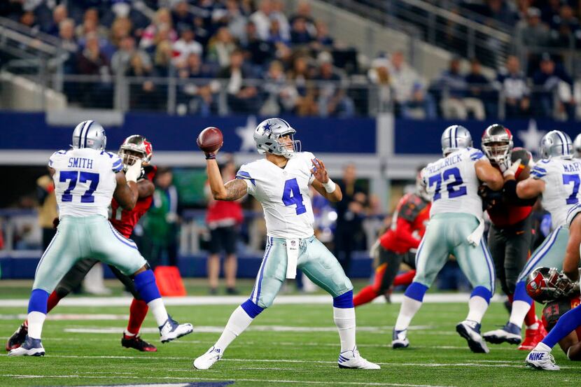 Dallas Cowboys quarterback Dak Prescott (4) has plenty of protection from his offensive line...