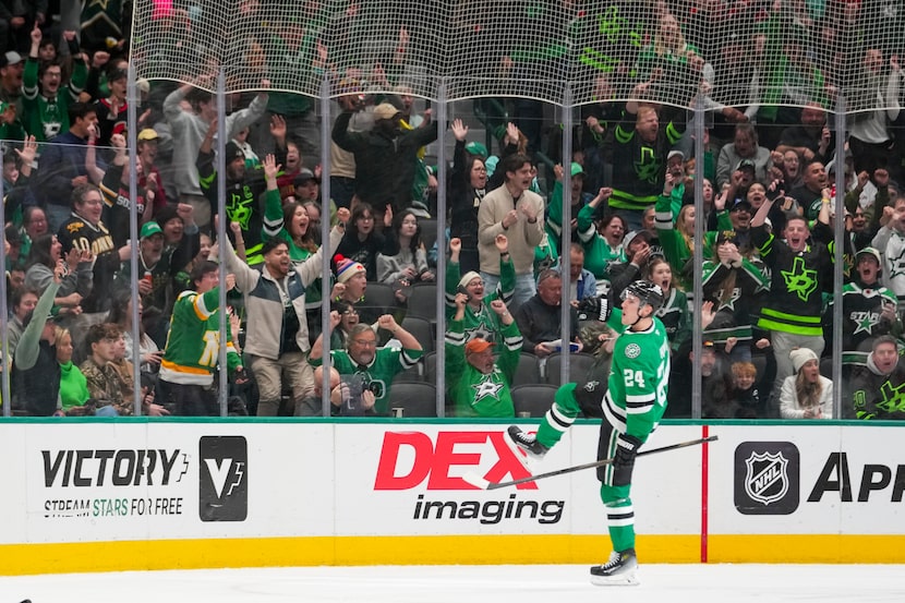 The crowd reacts after Dallas Stars center Roope Hintz (24) scored a second period goal...