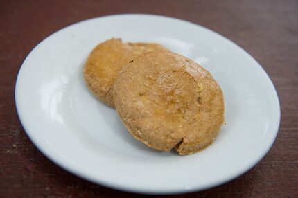 These Peanut Butter Oatmeal Dog Biscuits are a cinch to make.